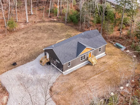 79 Country Club Road, Norway, ME 04268