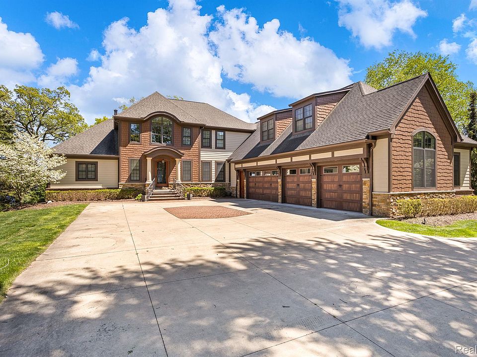 1st image of 1174 Long Lake Dr