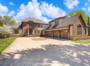 1174 Long Lake Dr, Brighton, MI