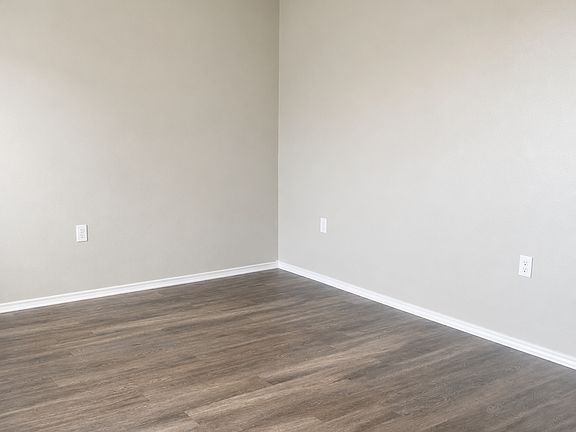 2nd image of 1512 E Ursuline St #1