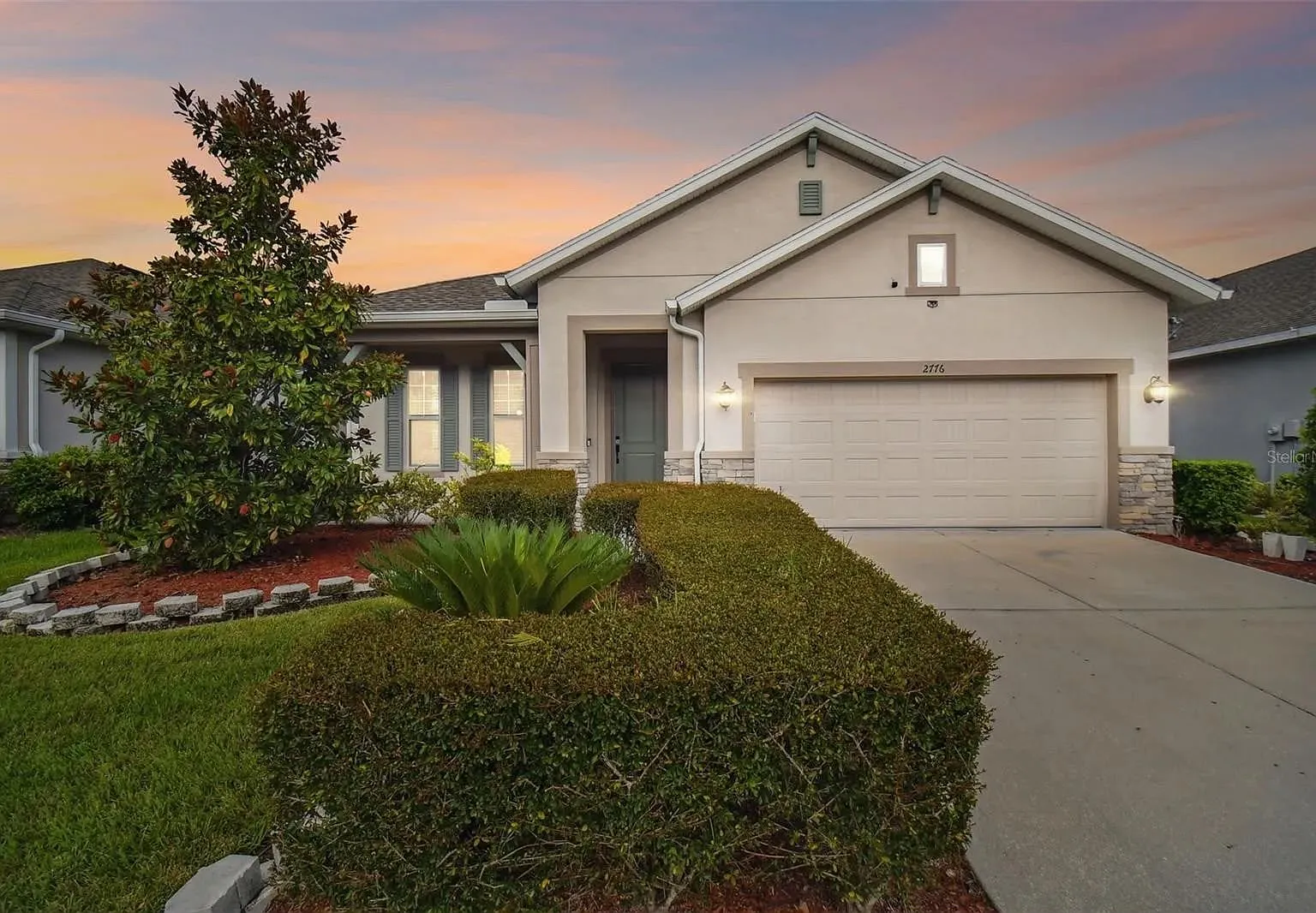3 bed, 2200 sqft, $3,350 — Photo 3