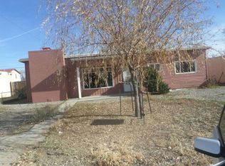 2016 Smith Ln, Farmington, NM 87401