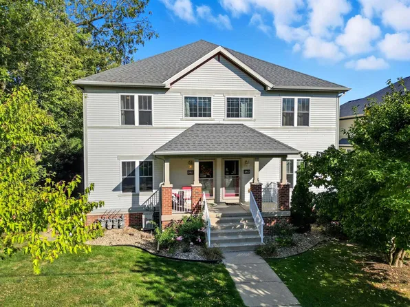 3915 Maple Grv, Madison, WI 53719