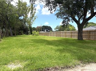 2930 3rd Ave N, Texas City, TX 77590