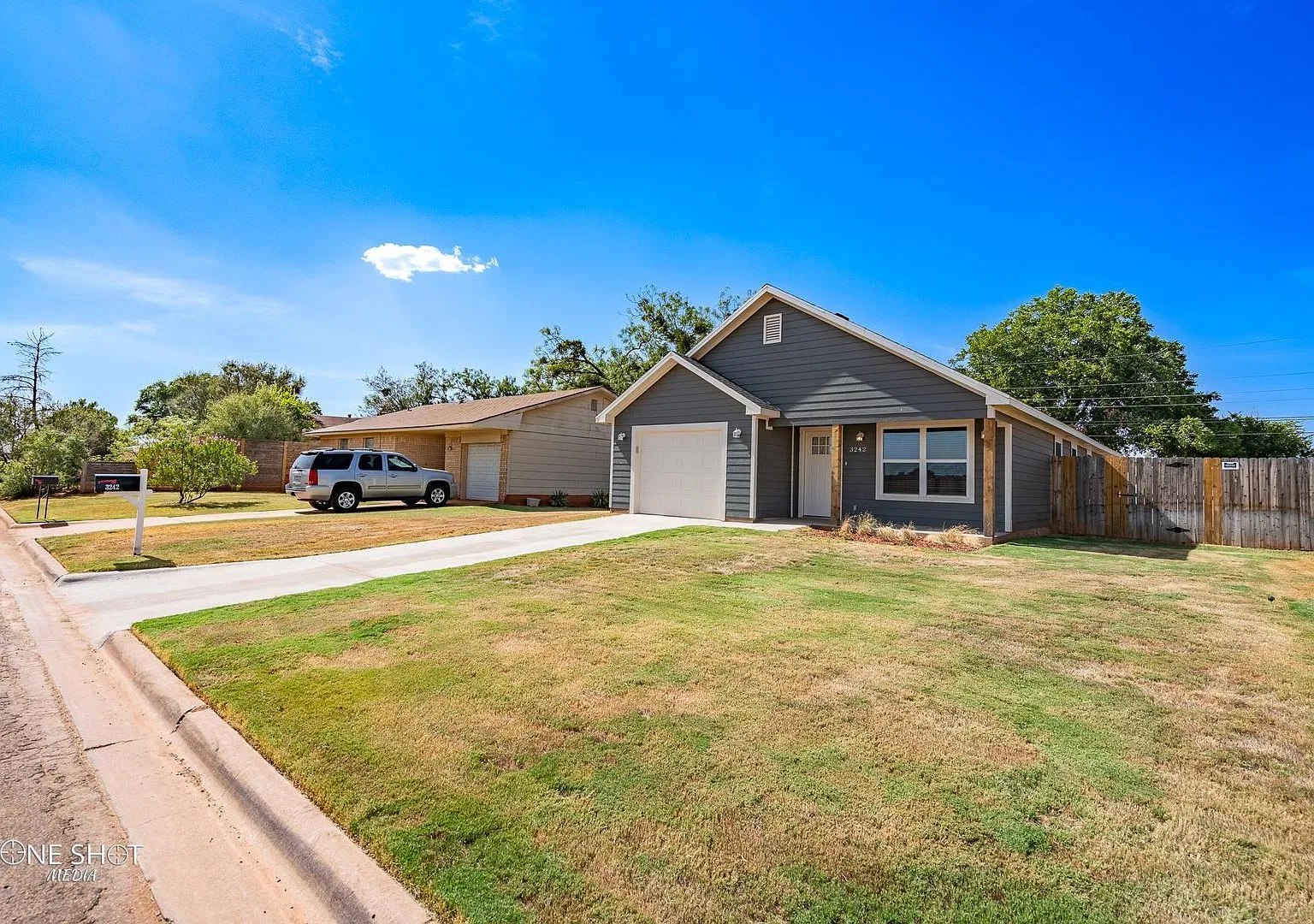3242 Iris Street — Photo 4