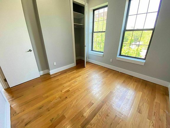 5th image of 9 Lewis Ave #3A