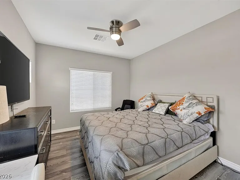 320 Highspring St — Photo 49