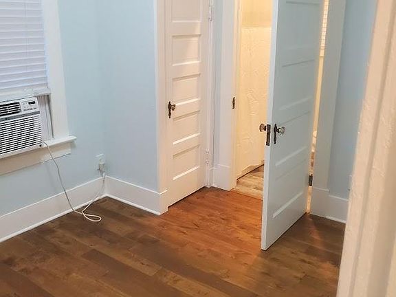 5th image of 1307 Avenue N