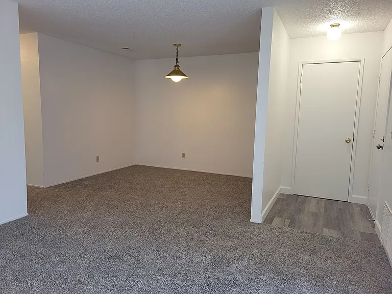 818 E Tabor Ave — Photo 32