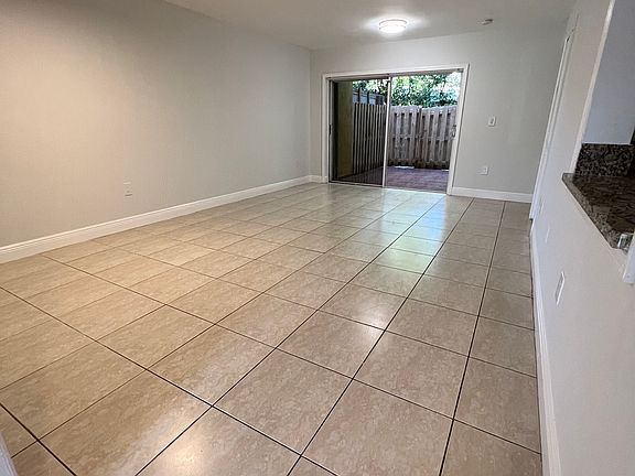 2nd image of 15721 SW 137th Ave APT 105