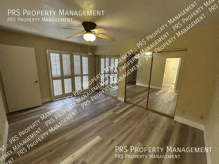5100 N Miller Rd #11 — Photo 27