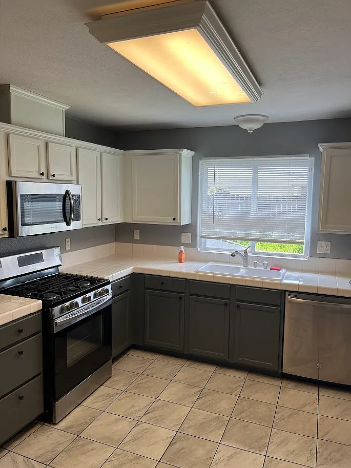 3 bed, 1240 sqft, $2,350 — Photo 3