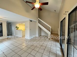 812 SW 55th Ter, Gainesville, FL 32607