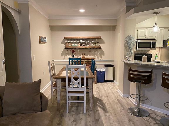 4th image of 1211 Bay Club Cir #1211