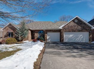 1468 S Ranch Dr, Springfield, MO 65809