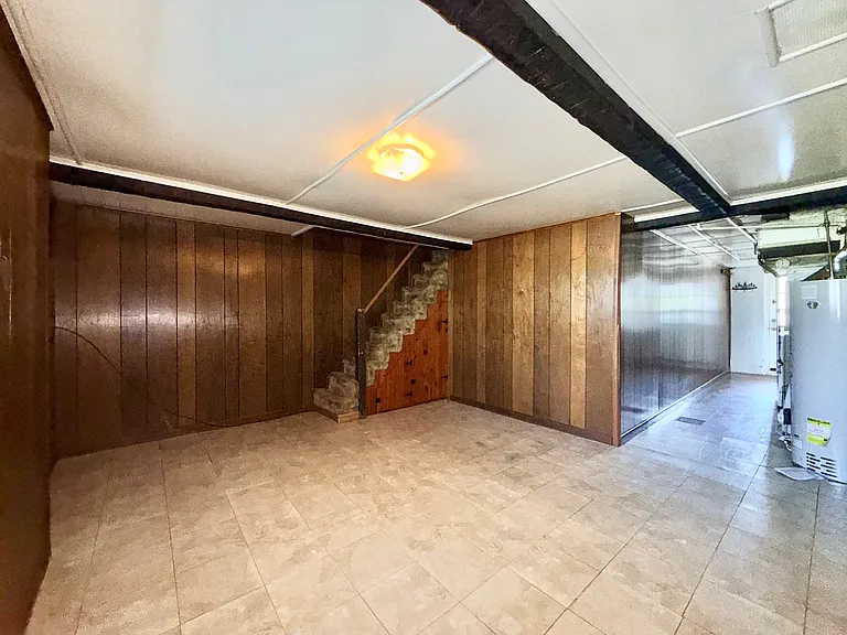 3303 Hartel Ave — Photo 6