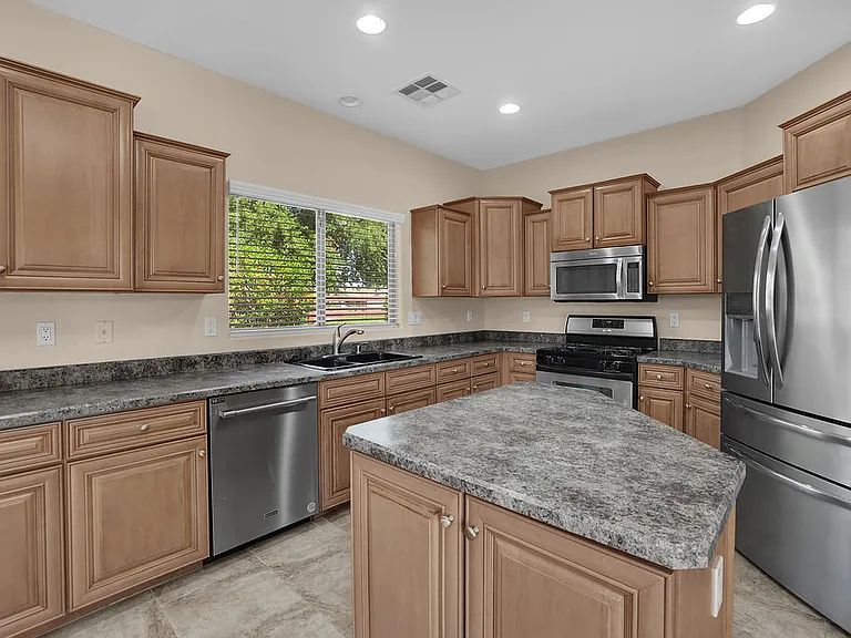 18631 E Swan Dr — Photo 13