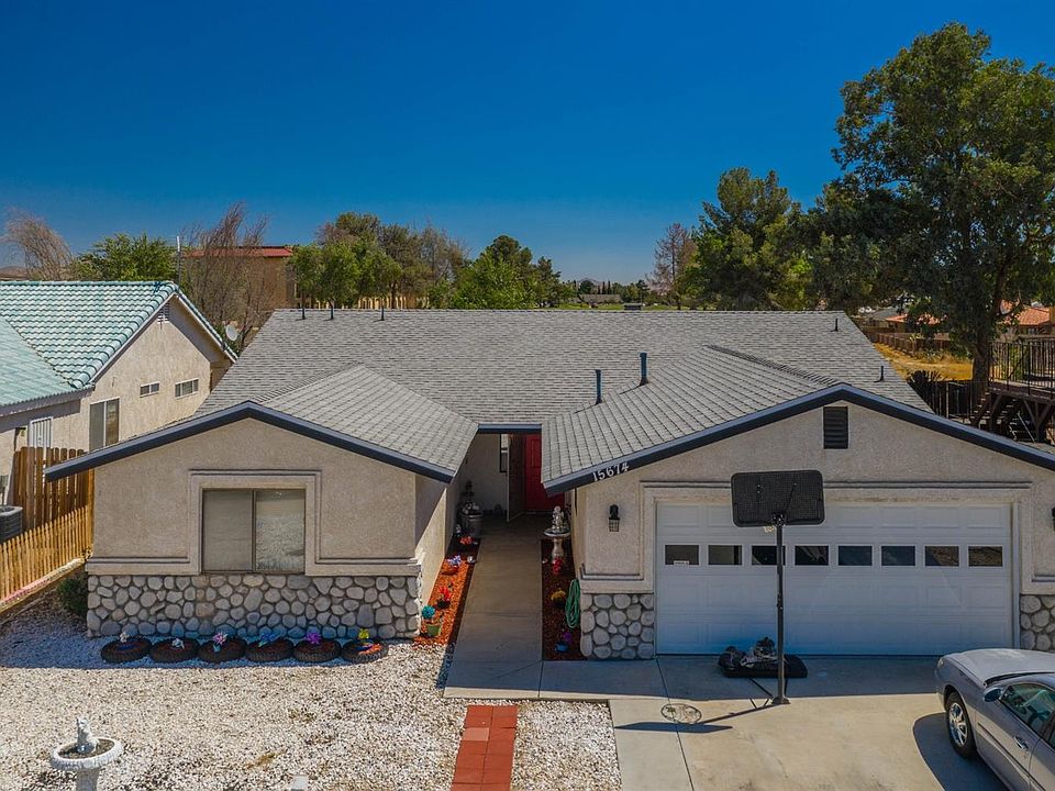 1st image of 15674 Kingswood Dr