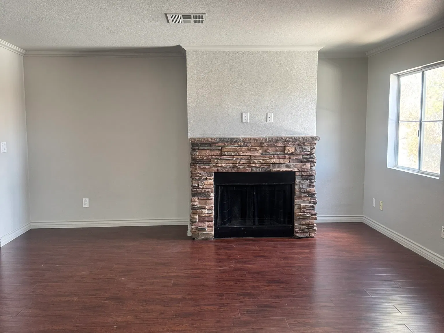2 bed, 998 sqft, $1,395 — Photo 4