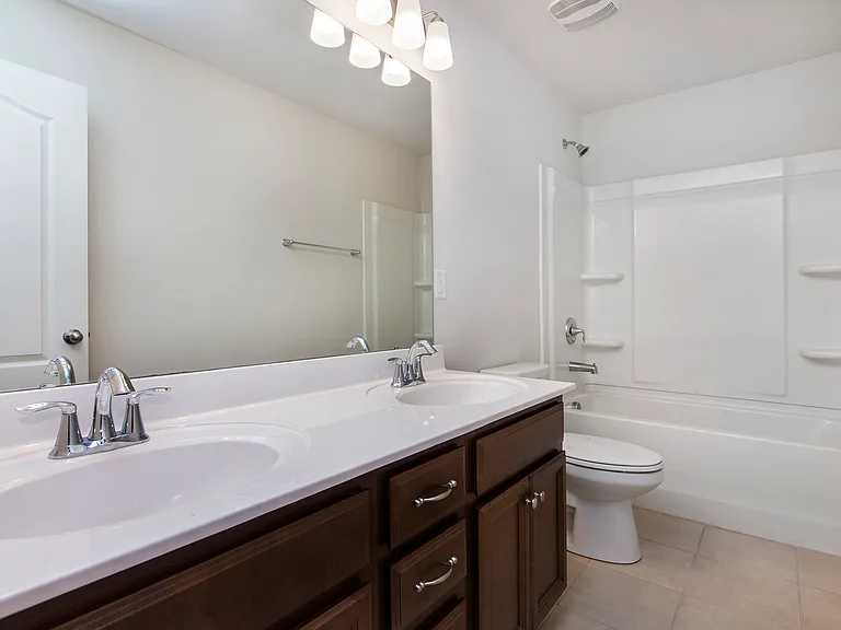 913 Ashton Oak Ct — Photo 33