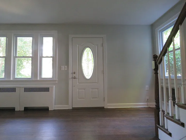 289 Hardenburgh Ave — Photo 6