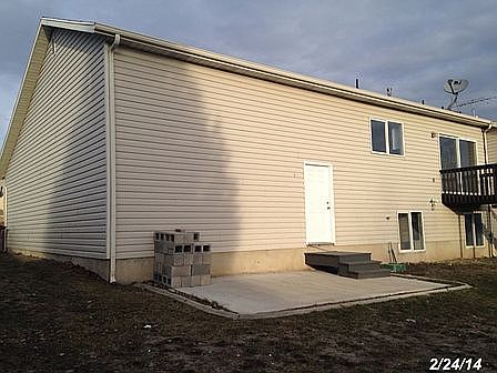 3rd image of 9285 S Uinta Hills Dr
