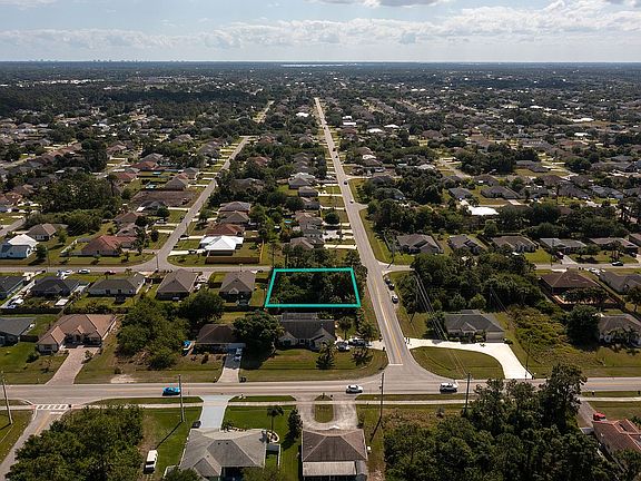 2nd image of 1273 SW Alcantarra Blvd