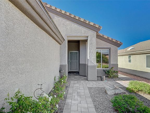 4th image of 2156 High Mesa Dr