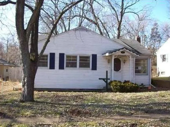 1327 Trimble Ave, Kalamazoo, MI 49048