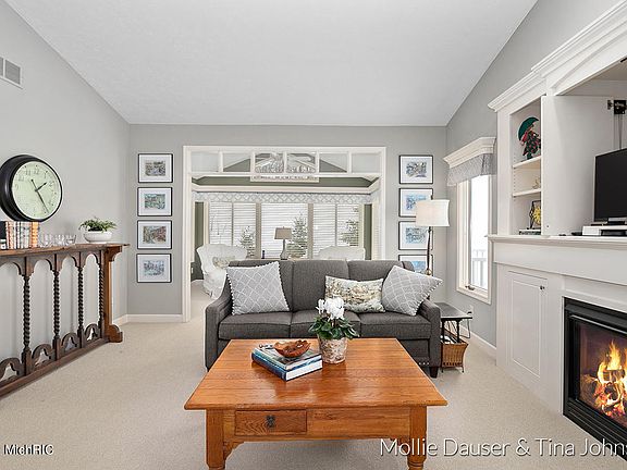 5th image of 4208 Willow Lane Dr NE