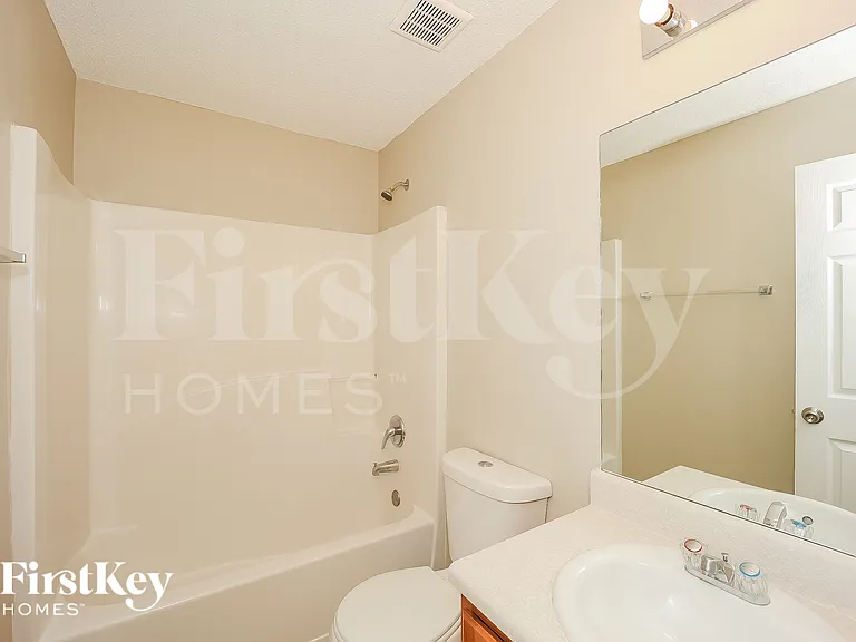 980 Brisley Cir — Photo 14