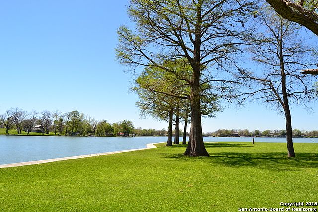 1st image of 104 Cypress Cv