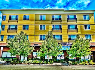 301 N 104th St #301, Seattle, WA 98133