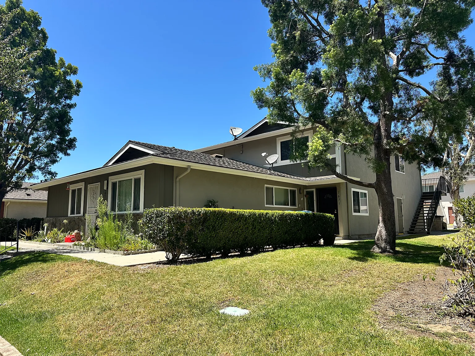 2 bed, 903 sqft, $2,500 — Photo 3