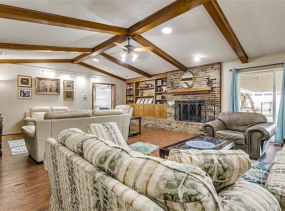 5th image of 1234 Crestwood Dr