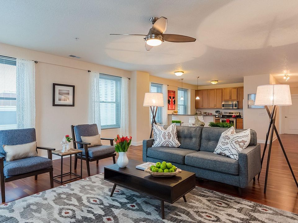 1st image of 606 W Wisconsin Ave Unit 901