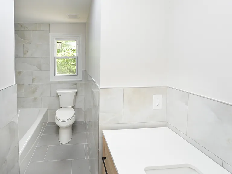 10 Remington Rd — Photo 16