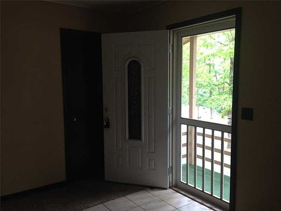 4th image of 3 N Daggett Ln