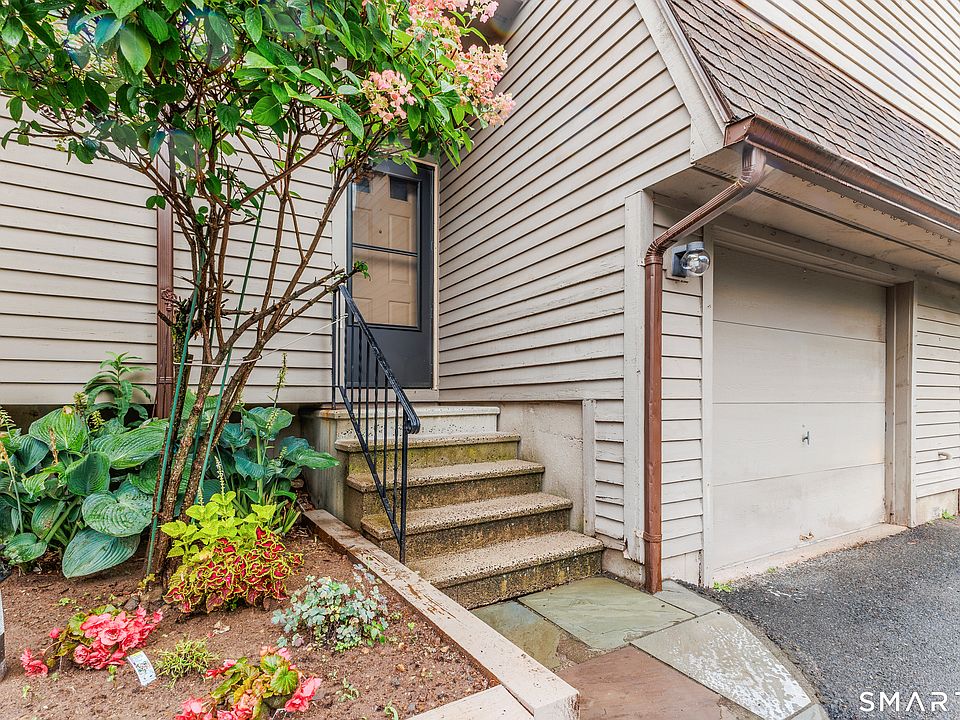 1st image of 489 Wolcott Street #10