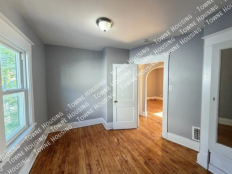 37 Holmes St #BACK UPPER — Photo 9