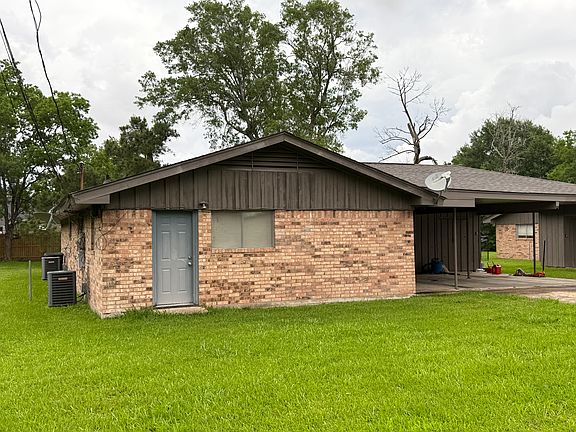 2nd image of 246 Turner Ln #246