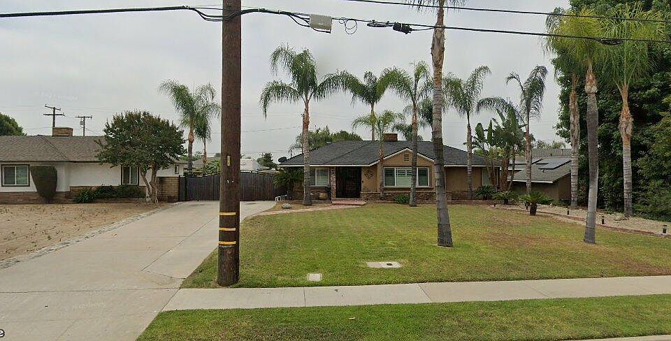 1st image of 1250 W Badillo St