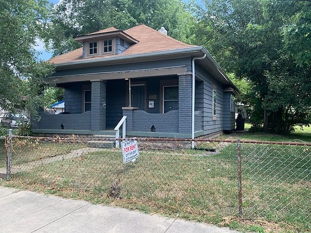 1st image of 1033 N Warman Ave