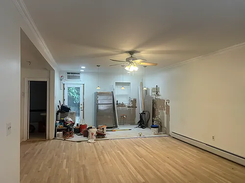 377 Bloomfield St #1 Photo 1