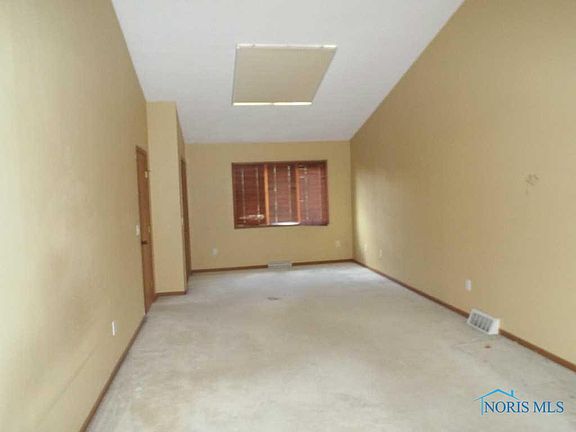 5th image of 4 Gatewood Dr