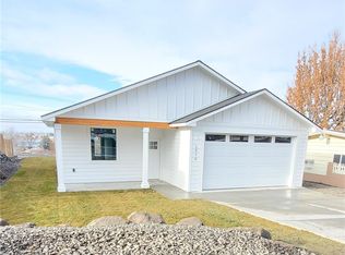 1212 S Baker St, Moses Lake, WA 98837