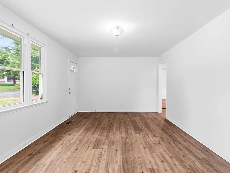 3 Pine Ln — Photo 8