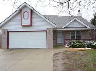 919 Partridge Ln, Fredonia, WI 53021