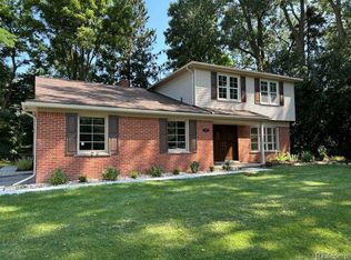 327 Millington Blvd, Bloomfield Hills, MI 48304
