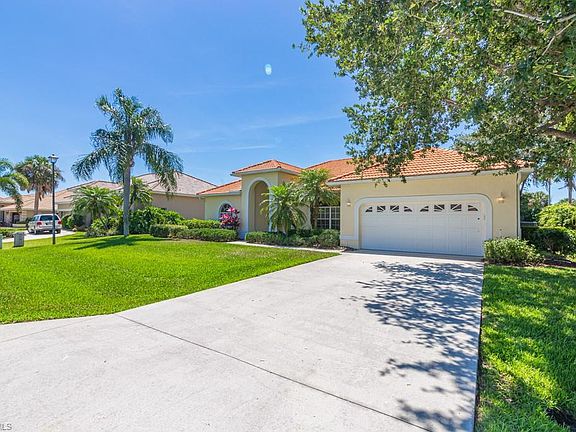 2nd image of 28868 Winthrop Cir